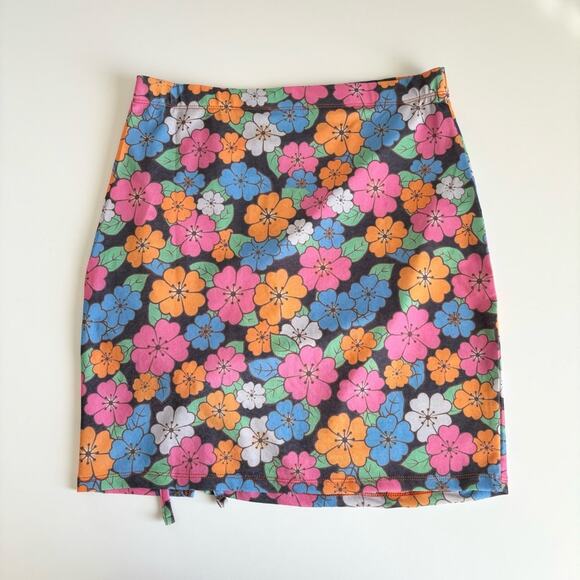 Nasty Gal NWT Tropical Hawaiian Floral Ruched Bodycon Mini Skirt Size 8 - Picture 8 of 8